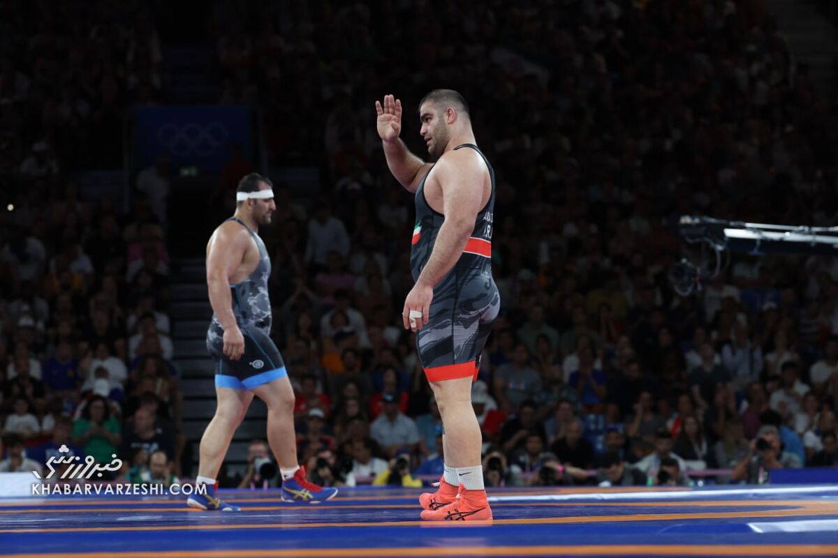 قهرمان جهان به دوبنده تیم ملی رسید! قهرمان جهان به دوبنده تیم ملی رسید!