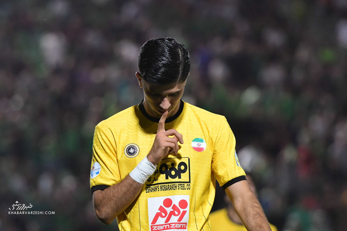 باشگاه سپاهان: بازیکنمان را با پرسپولیس معاوضه نمی کنیم باشگاه سپاهان: بازیکنمان را با پرسپولیس معاوضه نمی کنیم