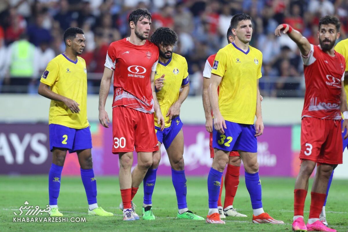 دخالت به موقع سروش رفیعی مانع درگیری دو پرسپولیسی شد! دخالت به موقع سروش رفیعی مانع درگیری دو پرسپولیسی شد!