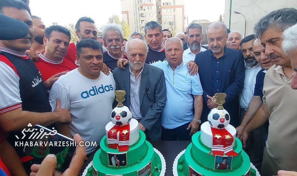 مطمئنم کار هاشمیان و پرسپولیس تمام است/ وحید همه پارامترهای هدایت پرسپولیس را دارد/ همه پیشکسوتان باید از انتخاب باشگاه حمایت کنند