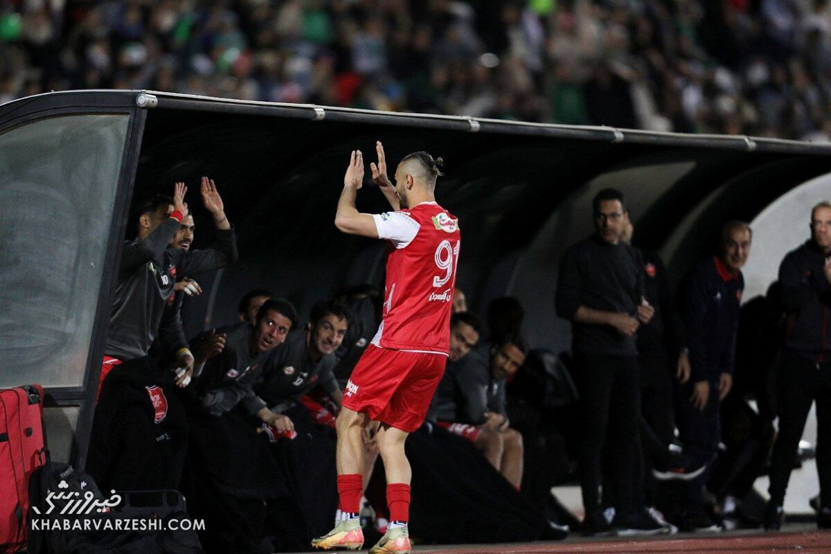 هیچ پولی بابت خارجیها گیر پرسپولیس نمیآید! هیچ پولی بابت خارجیها گیر پرسپولیس نمیآید!