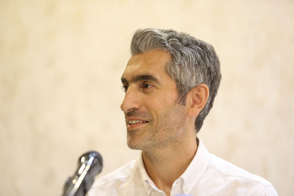 ویدیو| پردهبرداری عادل از معرفت مجتبی جباری؛ یک جمله قشنگی گفتی!/ واکنش سرمربی سابق استقلال به تمجید گزارشگر محبوب ویدیو| پردهبرداری عادل از معرفت مجتبی جباری؛ یک جمله قشنگی گفتی!/ واکنش سرمربی سابق استقلال به تمجید گزارشگر محبوب