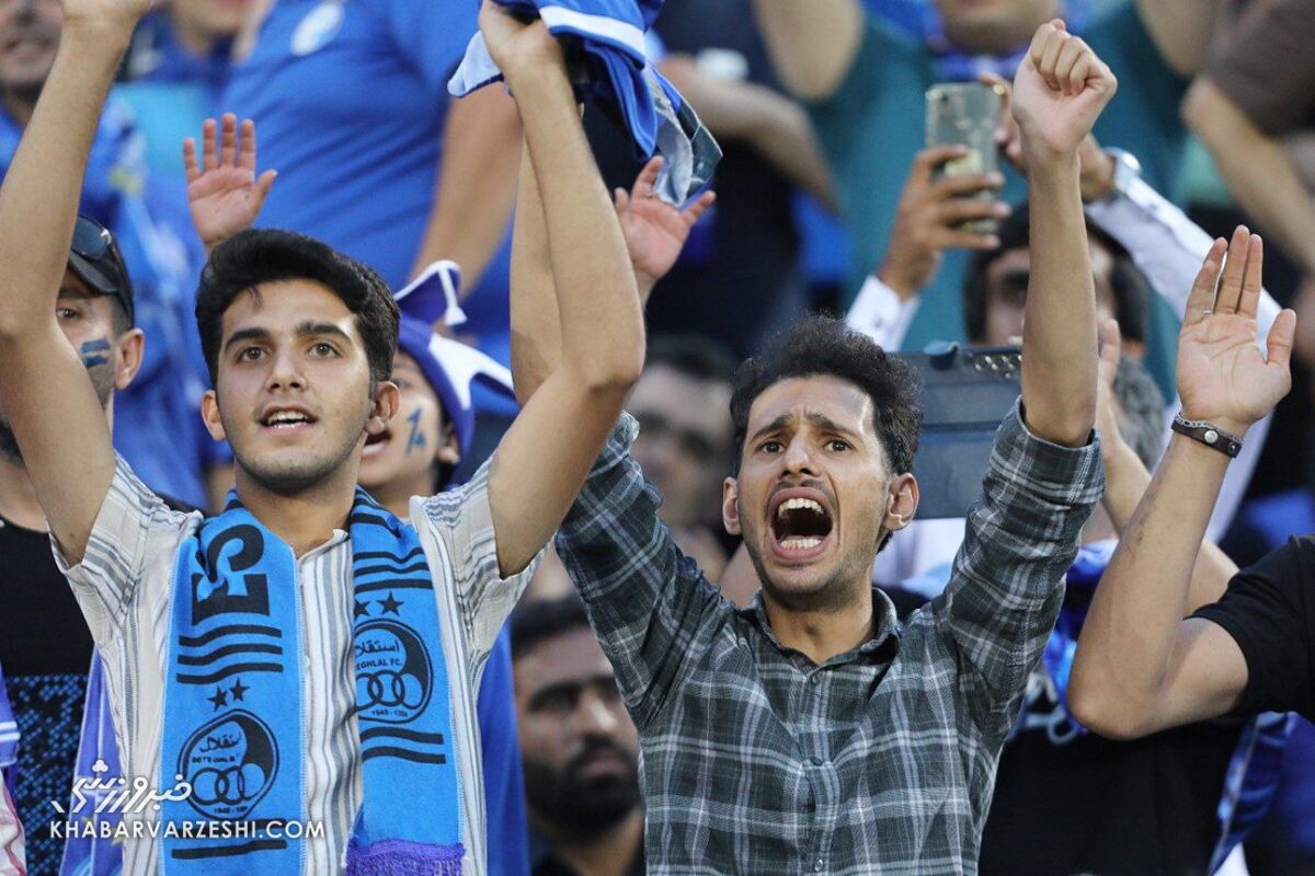 کنایه سنگین استقلالیها به تمدید قرارداد وحید امیری +عکس کنایه سنگین استقلالیها به تمدید قرارداد وحید امیری +عکس