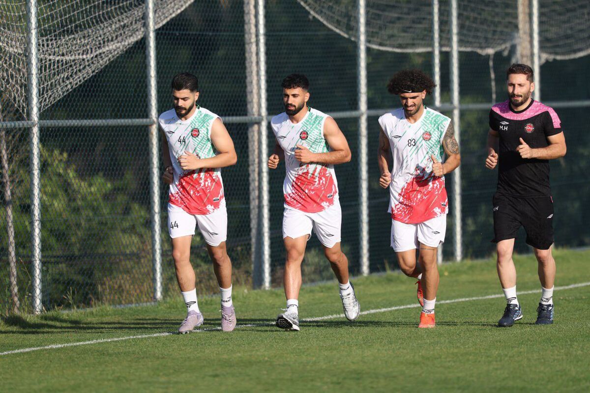 دو نوبت تمرین سنگین تراکتور با حضور خرید جدید دو نوبت تمرین سنگین تراکتور با حضور خرید جدید