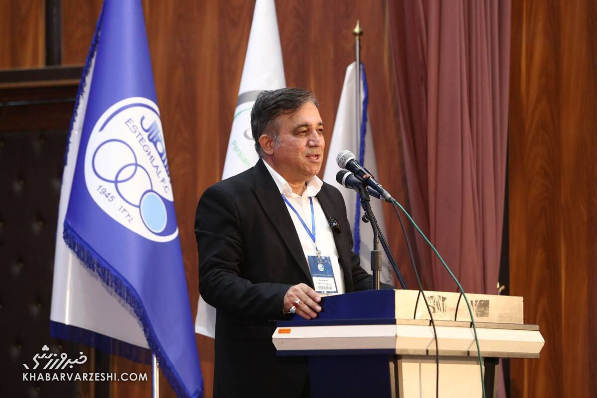 مشکل قانونی در استقلال؛ تاجرنیا باید استعفا بدهد! مشکل قانونی در استقلال؛ تاجرنیا باید استعفا بدهد!