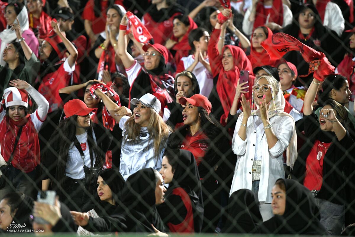 از ناصر حجازی، فیروز کریمی و نکونام تا علی دایی، استیلی و هاشمیان؛ استقلال و پرسپولیس از یک سوراخ چندبار باید گزیده شوند؟ از ناصر حجازی، فیروز کریمی و نکونام تا علی دایی، استیلی و هاشمیان؛ استقلال و پرسپولیس از یک سوراخ چندبار باید گزیده شوند؟