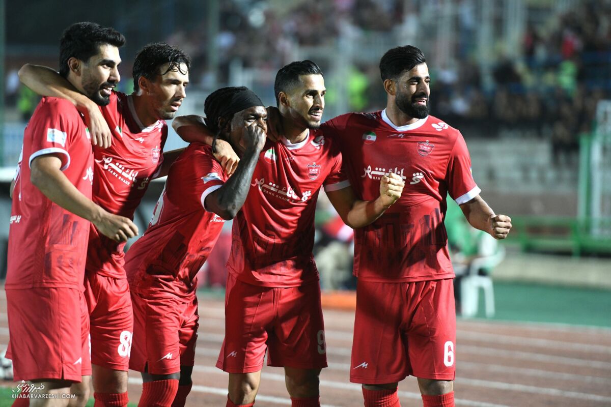 مهاجم پرسپولیس: تیمی در پایان فصل قهرمان میشود که…/ رئال و پاریس هم نمیتوانند اینجا نتیجه بگیرند/ علی پروین را هیچ کس مقایسه نکنید! مهاجم پرسپولیس: تیمی در پایان فصل قهرمان میشود که…/ رئال و پاریس هم نمیتوانند اینجا نتیجه بگیرند/ علی پروین را هیچ کس مقایسه نکنید!
