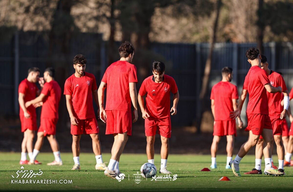 مربی اسپانیایی گلر پرسپولیس را پسندید مربی اسپانیایی گلر پرسپولیس را پسندید