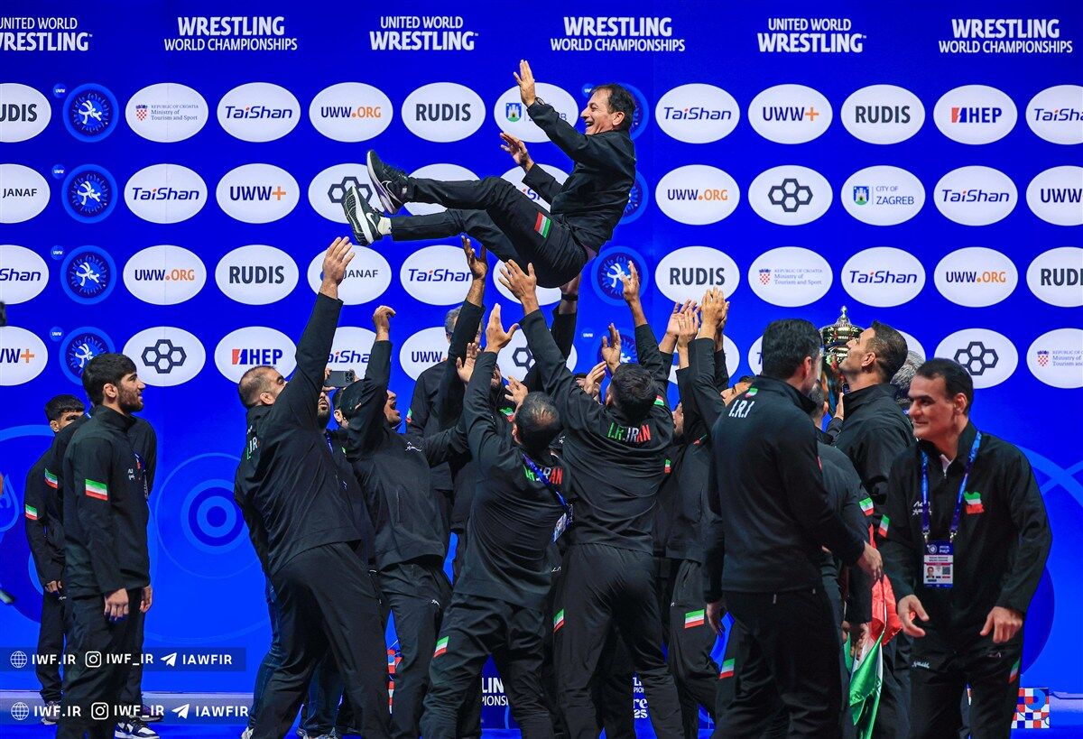 ۶ مدال در اولین میدان، کشتی تمام بهانههای فوتبال را باطل کرد! ۶ مدال در اولین میدان، کشتی تمام بهانههای فوتبال را باطل کرد!