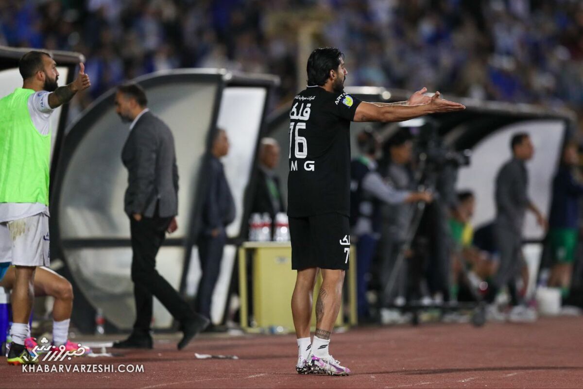 ویدیو| افشای رقم پرداختی میلیاردی به ایجنت گلر استقلال! ویدیو| افشای رقم پرداختی میلیاردی به ایجنت گلر استقلال!