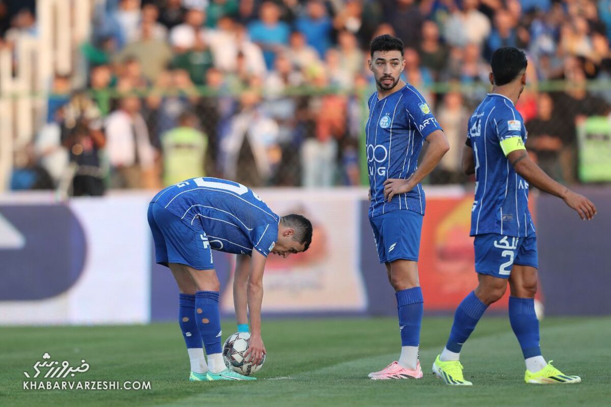 ویدیو| اعتراف بازیکن رقیب استقلال درباره صحنه پنالتی! ویدیو| اعتراف بازیکن رقیب استقلال درباره صحنه پنالتی!