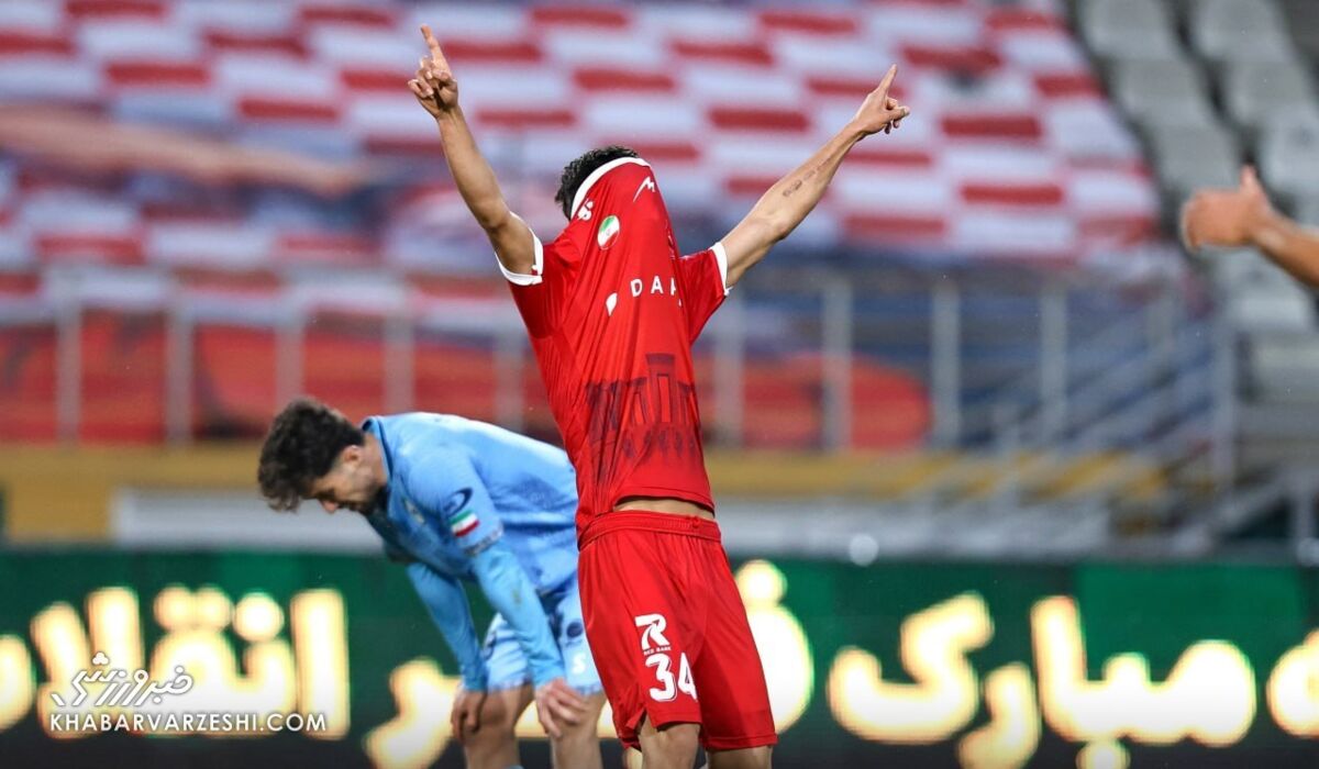 وقتی آقای گل جوان، جور ستارههای میلیون دلاری پرسپولیس را کشید وقتی آقای گل جوان، جور ستارههای میلیون دلاری پرسپولیس را کشید