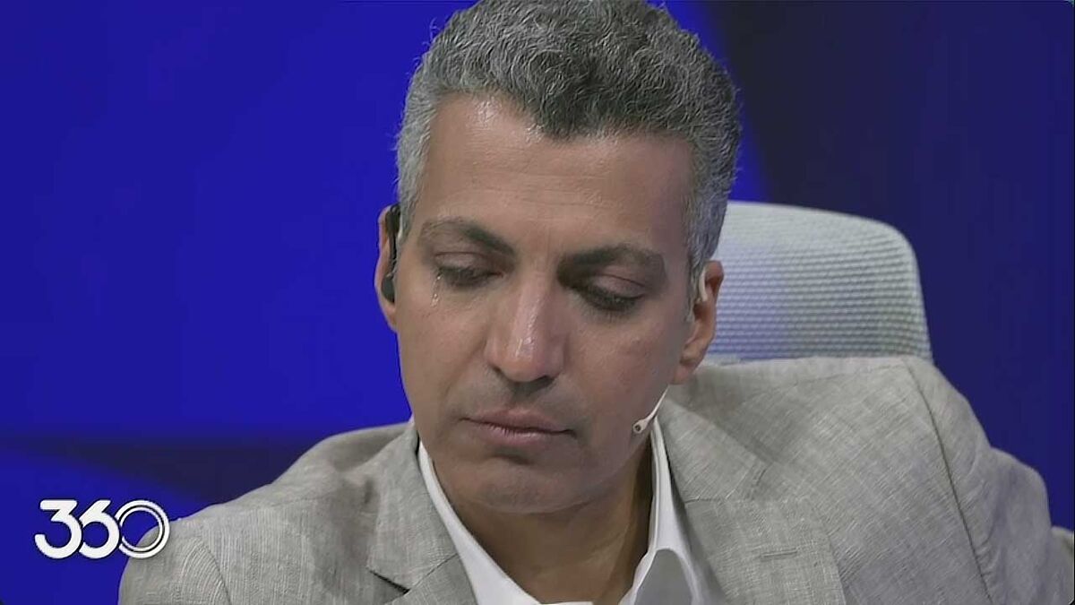 ویدیو| اشک عادل فردوسیپور را درآوردند/ بغض مجری محبوب ترکید ویدیو| اشک عادل فردوسیپور را درآوردند/ بغض مجری محبوب ترکید