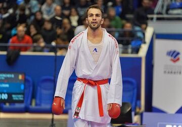 بهمن عسگری، تکواندوکار المپیکی ایران کرونا گرفت