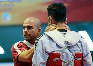 کرمی: قراردادهای شناور چیست؛ تمجیدی کجای تکواندو بوده است؟!