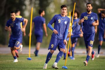 مهاجم جوان استقلال رفتنی شد؟