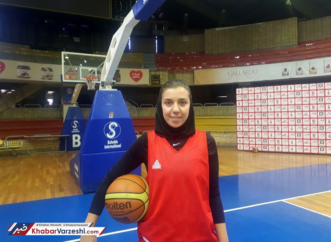 عسل پورحیدری: هنوز رفتن پدر را هضم نکرده‌ام