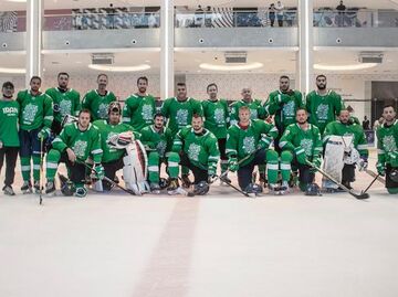 مدال برنز تاریخی بر گردن ملی‌پوشان هاکی روی یخ ایران