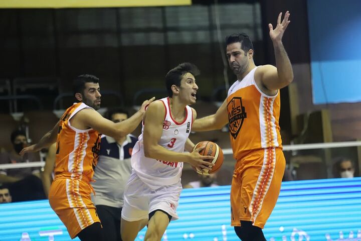 گزارش تصویری| افتتاحیه لیگ برتر بسکتبال با برتری شهرداری گرگان مقابل مس رفسنجان