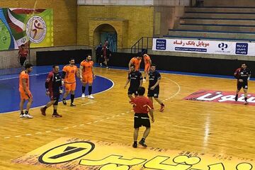 مس و شاملی در صدر جدول دور رفت لیگ برتر هندبال