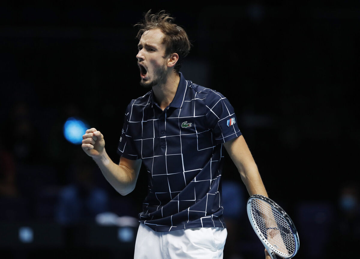 شکست غیرمنتظره نواک جوکوویچ مقابل دانیل مدودف شکست غیرمنتظره نواک جوکوویچ مقابل دانیل مدودف