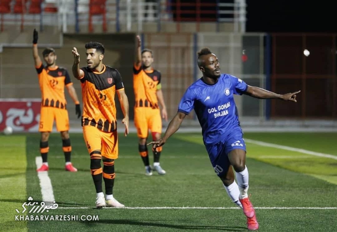 تعجب پرسپولیسیها از آمادگی فوق العاده گادوین منشا تعجب پرسپولیسیها از آمادگی فوق العاده گادوین منشا