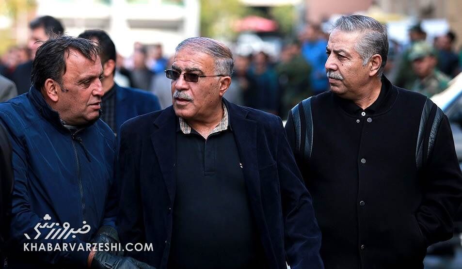 مدافعان استقلال دکترهایی هستند که از انقلاب مدرک خریدهاند/ دست همه در یک کاسه است؛ وزیر هم میداند/ استقلال شاید اصلا صعود نکند مدافعان استقلال دکترهایی هستند که از انقلاب مدرک خریدهاند/ دست همه در یک کاسه است؛ وزیر هم میداند/ استقلال شاید اصلا صعود نکند