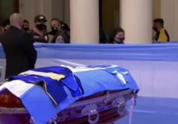 ویدیو| مراسم وداع با مارادونا در کاخ ریاست‌جمهوری آرژانتین