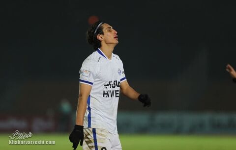 هفته چهارم لیگ برتر پیکان و استقلال