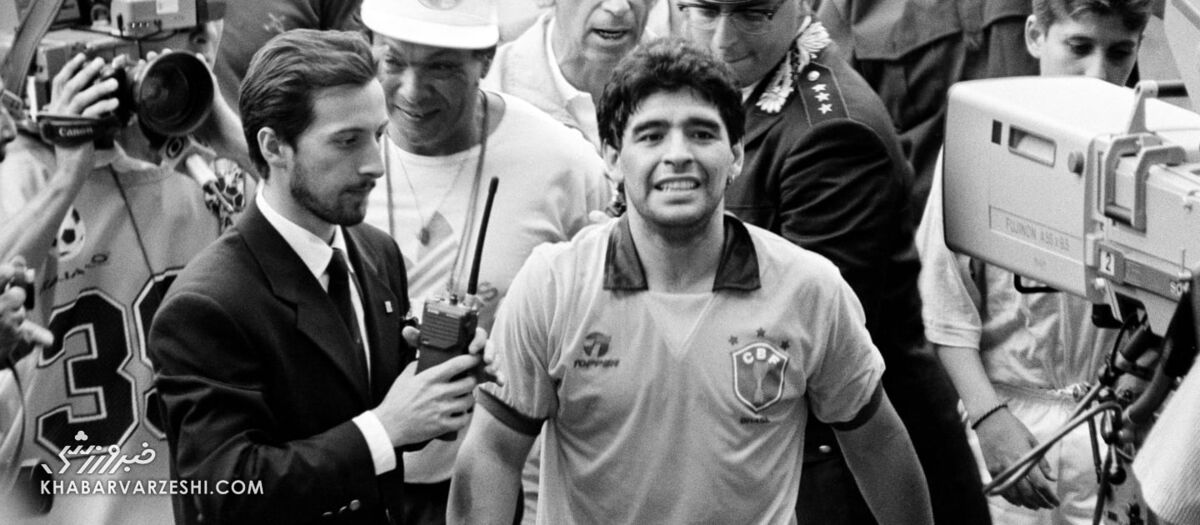 نوستالژی| دیگو مارادونا با پیراهنی که مردم آرژانتین از آن نفرت دارند!
