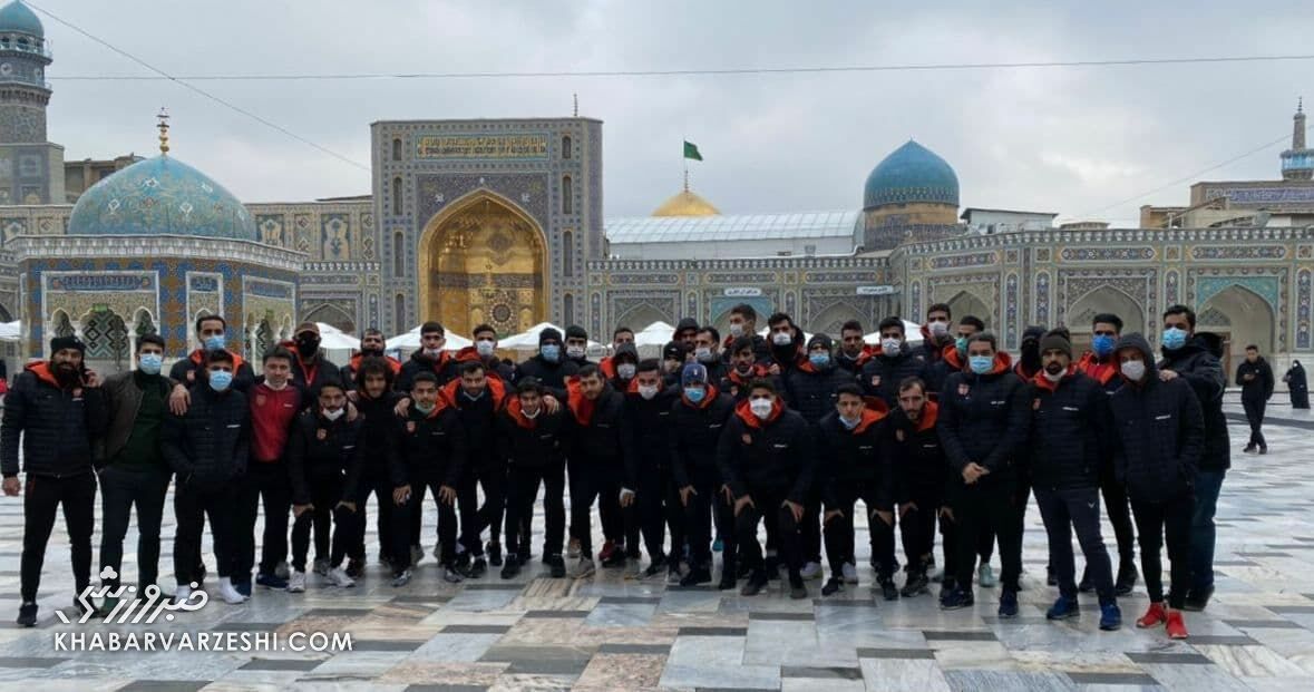 شهرخودروییها مهمان امام رضا (ع)
 شهرخودروییها مهمان امام رضا (ع)