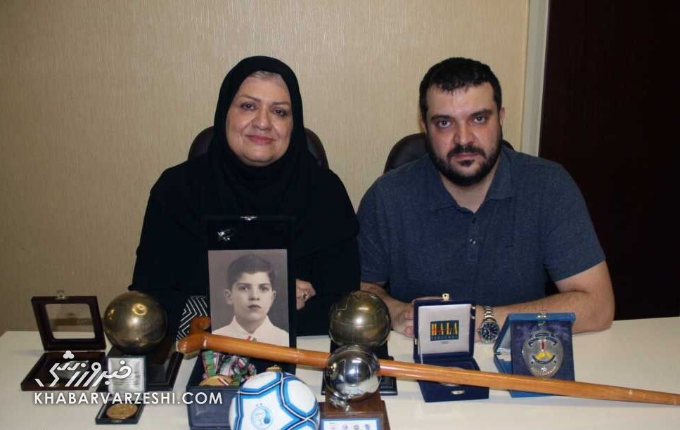 گفتند این خانم که به استقلال آمده، قبلا رمز ارز استخراج میکرد!/ شاید پدرم نمیتوانست با حضور مادرم در استقلال مخالفت کند/ موسیمانه باید تا آخر فصل بماند گفتند این خانم که به استقلال آمده، قبلا رمز ارز استخراج میکرد!/ شاید پدرم نمیتوانست با حضور مادرم در استقلال مخالفت کند/ موسیمانه باید تا آخر فصل بماند