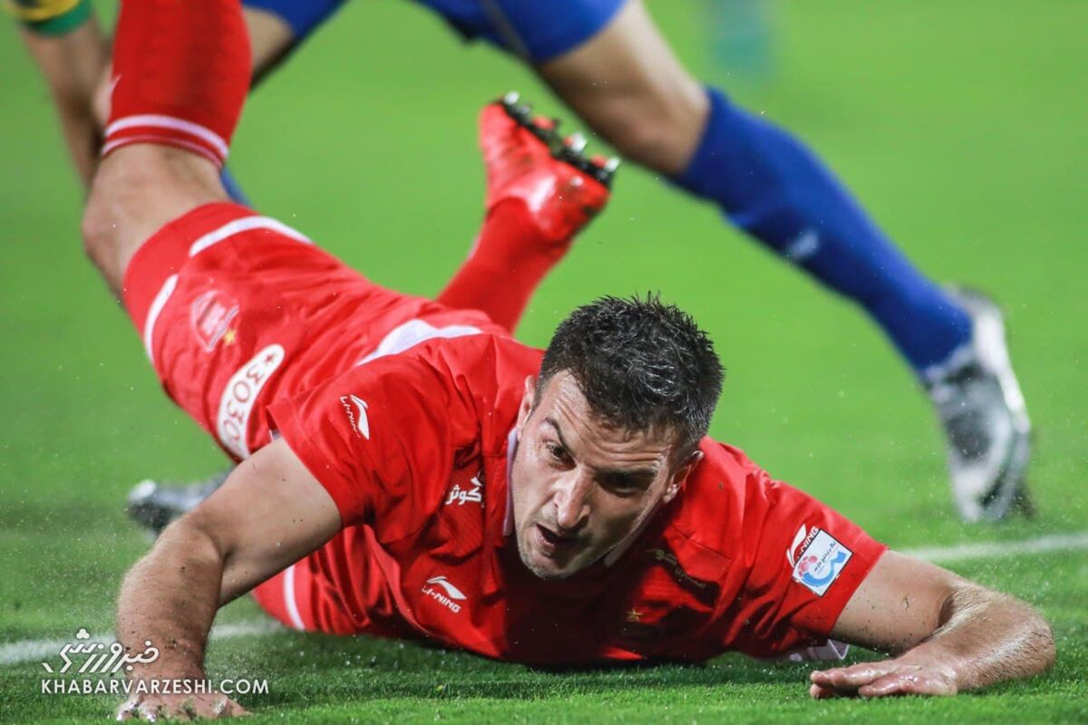 محرومیت نقل و انتقالاتی در انتظار پرسپولیس 