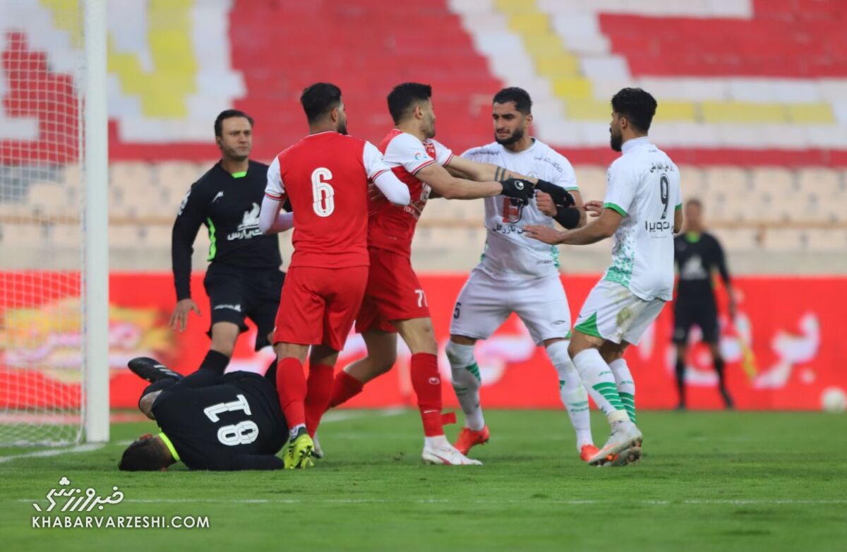 عبدالله حسینی: غیرت را از سیدجلال و نوراللهی یاد بگیرید