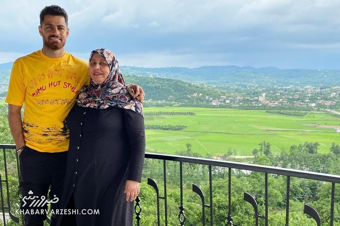 مرتضی پورعلیگنجی و مادرش