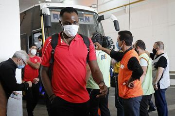 آخرین وضعیت پرداخت طلب اوساگونا/ پرسپولیس منتظر طی شدن روال اداری