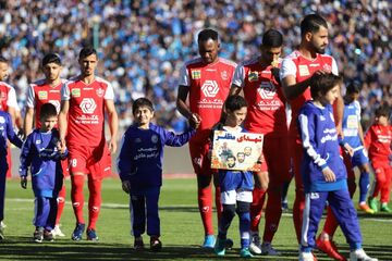 پنجره سرخ‌ها تا چه زمانی باز است؟/ سرخ‌ها در نیم فصل می‌توانند بازیکن بخرند؟