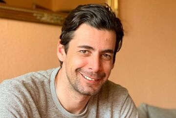 تصاویر| جشن پیتزای یاران فریدون زندی پس از صعود/ یک تساوی تا قهرمانی