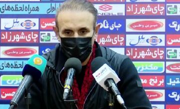 ویدیو| گل‌محمدی: کمبود بازیکن نداریم؛ من و افشین پیروانی هستیم!