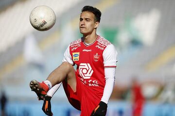 هیچ‌وقت نخواستم مقابل پرسپولیس قرار بگیرم/ اقدام کادر فنی باعث این تصمیم من شد