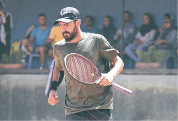 سوری: شاگردانم را با هزینه شخصی به تور بین‌المللی می‌برم