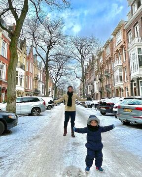 عکس| برف‌بازی گوچی و پسرش در هلند