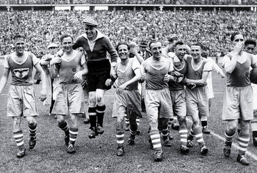 رابطه سال‌های پرافتخار شالکه و رژیم نازی