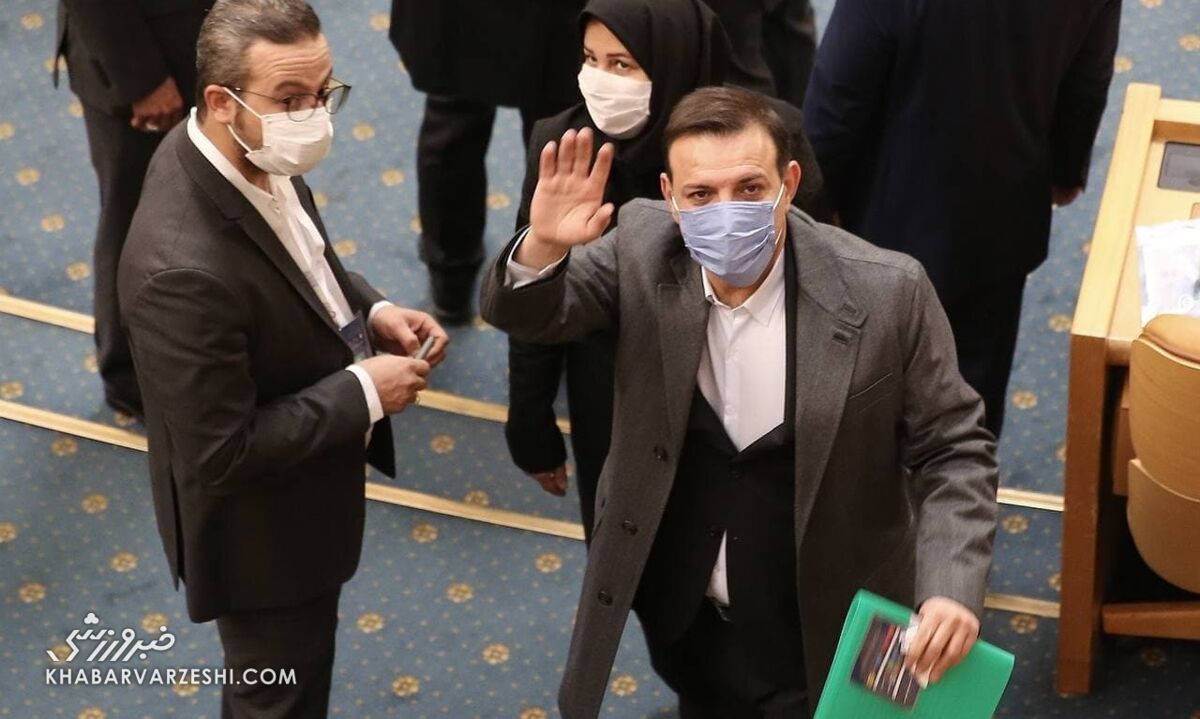 رئیس جدید فدراسیون فوتبال را بهتر بشناسید/ صبر عزیزی خادم جواب داد! رئیس جدید فدراسیون فوتبال را بهتر بشناسید/ صبر عزیزی خادم جواب داد!