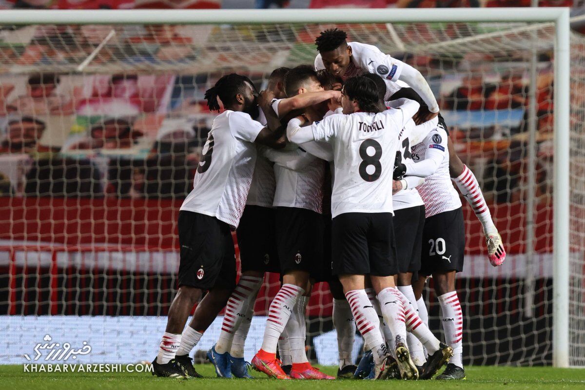 منچستریونایتد یک - میلان یک/ روسونری تیم خوشحال تئاتر رؤیاها