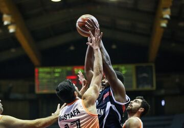 نخستین بازی نیمه نهایی لیگ برتر بسکتبال را شهرداری گرگان برد