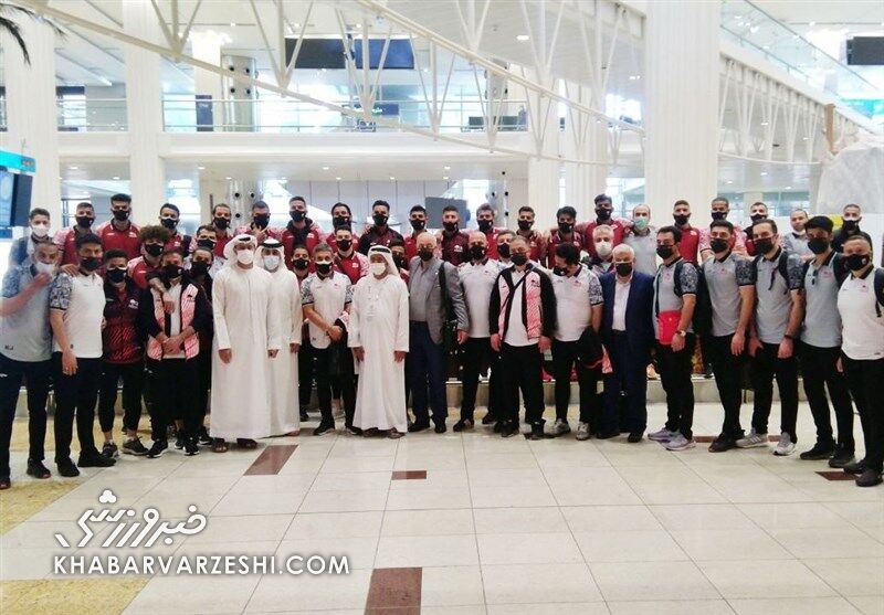 عکس| استقبال از کاروان تراکتور در فرودگاه دبی
