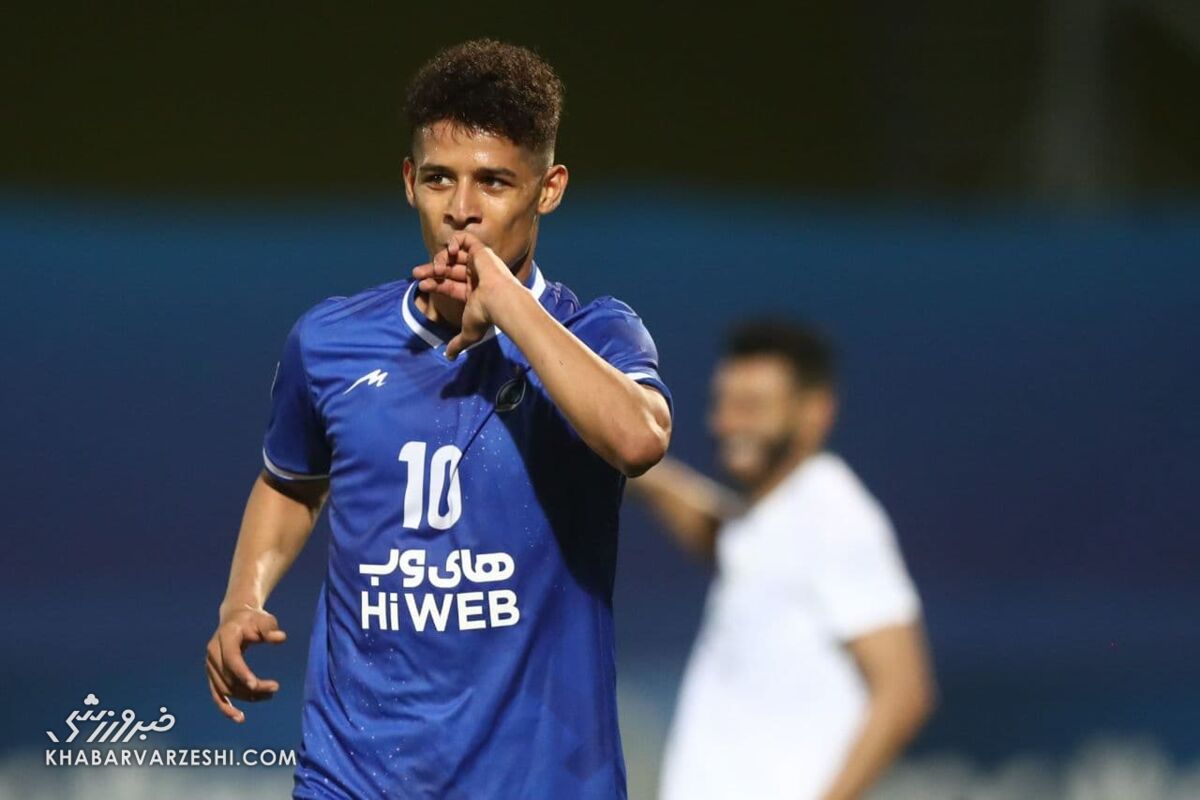 با این بازیکن استقلال جام نگرفتن هنر میخواهد با این بازیکن استقلال جام نگرفتن هنر میخواهد