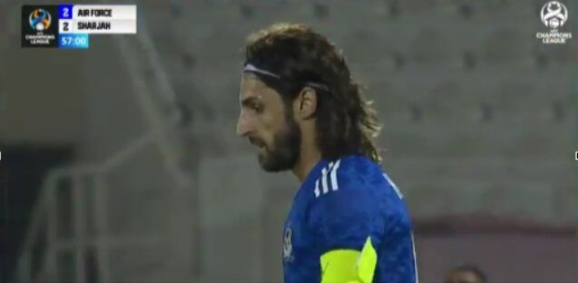 ویدیو| گم کردن توپ وسط بازی توسط بازیکن سابق استقلال