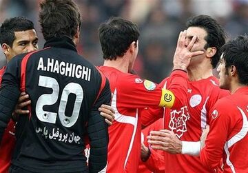 ۵ صحنه زشت در فوتبال ایران/ از درگیری در دربی تا رسوایی بین المللی